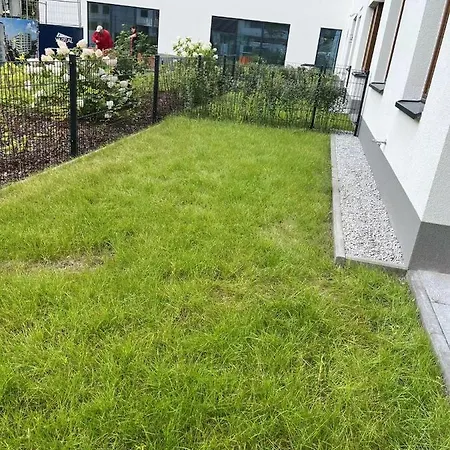 Airport Comfy Homestay Warsaw